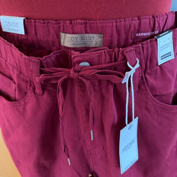 Judy Blue Scarlet red Jogger #88727 NWT - Picture 3 of 5